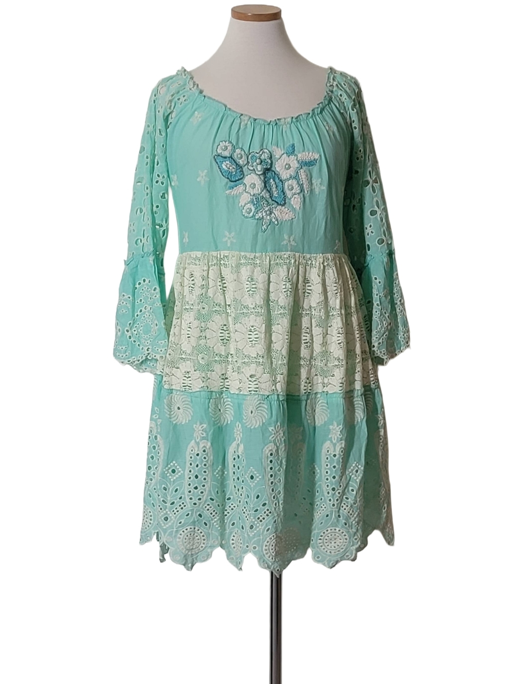 Coloridimare 100% Cotton Boho Embrodiery Eyelet Lace Bell Sleeve Mini Dress